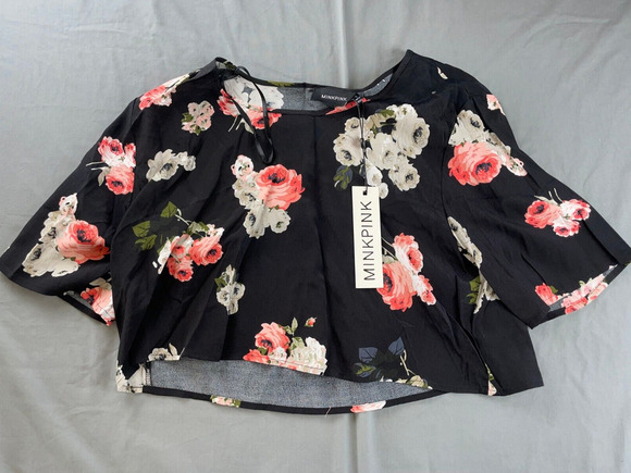 MINKPINK Tops - Minkpink Lightweight Moon Flower Crop Top. Black Floral, Women's L NWT $52!